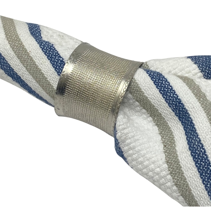 <span style="margin: 0px 0px 5px 0px; font-weight: 600; color:#81655d;">Item #: ARI-21226 B</span><br />NAPKIN RING