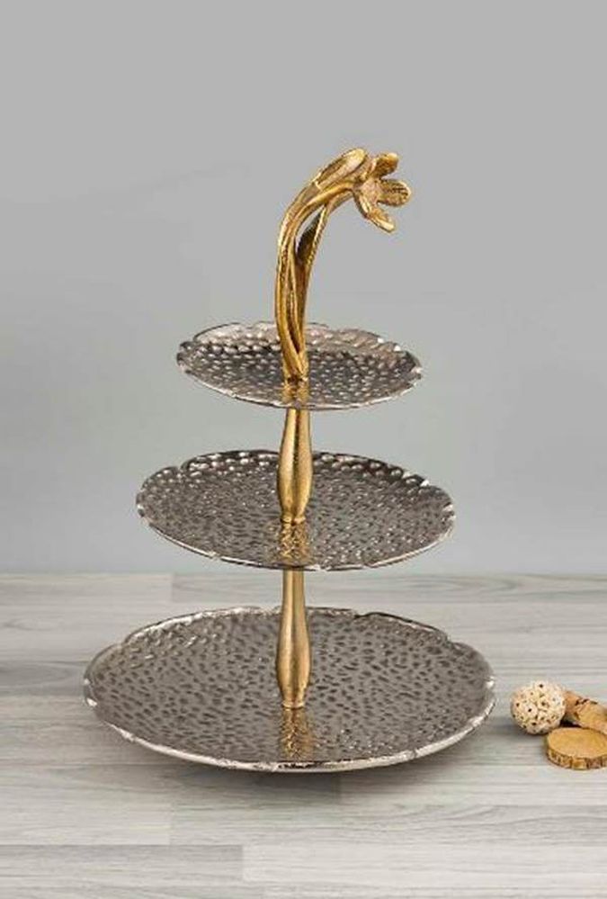 <span style="margin: 0px 0px 5px 0px; font-weight: 600; color:#81655d;">Item #: AR-CS004</span><br />Cake Stand