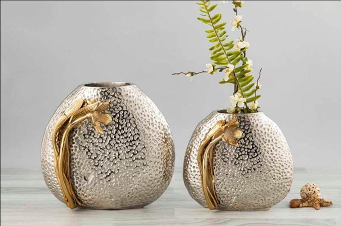 <span style="margin: 0px 0px 5px 0px; font-weight: 600; color:#81655d;">Item #: AR-V0003</span><br />Flower Vase