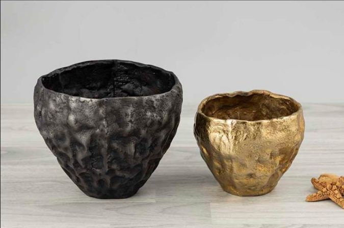 <span style="margin: 0px 0px 5px 0px; font-weight: 600; color:#81655d;">Item #: AR-V0017</span><br />Flower Vase