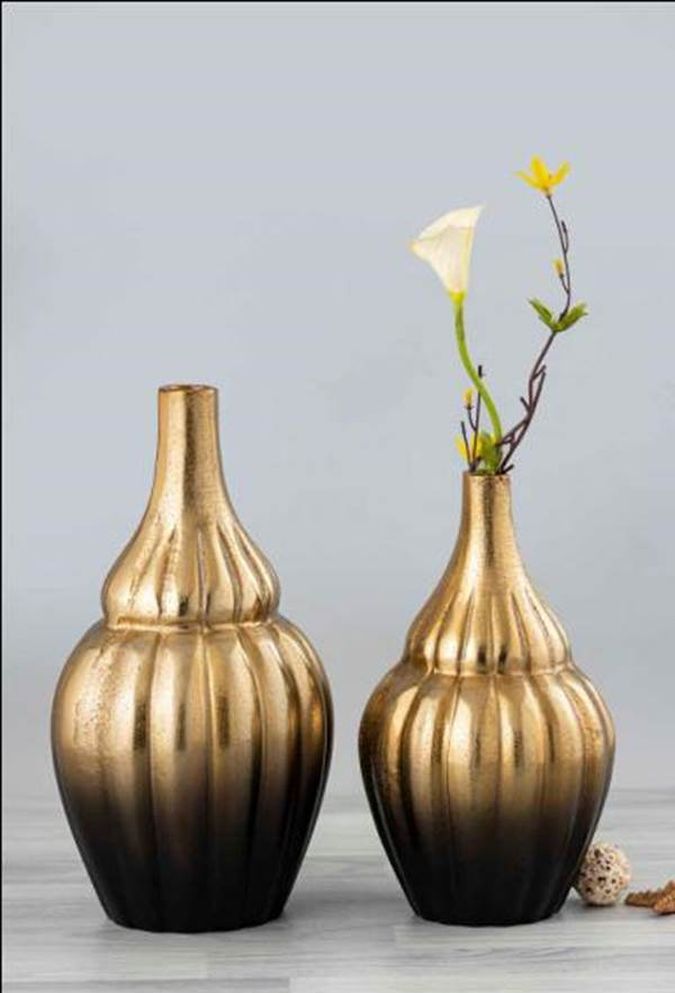 <span style="margin: 0px 0px 5px 0px; font-weight: 600; color:#81655d;">Item #: AR-V0025</span><br />Flower Vase